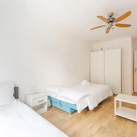 Apartment Artyleryjska For 8 People *