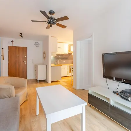 Artyleryjska For 6 People By Bookinghost Apartment *