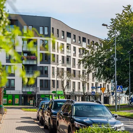 アパート Artyleryjska For 6 People By Bookinghost コウォブジェク