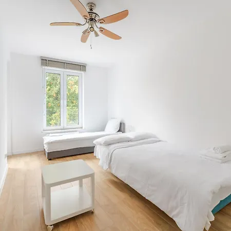Artyleryjska For 8 People Apartament *
